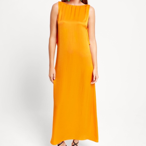 Flowy Occassion Dress - Picture 6 of 8